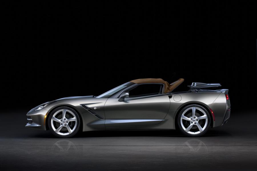  Chevrolet Corvette Stingray Convertible 2013 года  (фото 15 из 48)